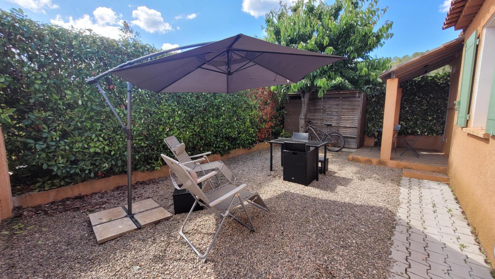 Le Petit Chez Nous Gite Climatise Jardin Pignans Extérieur photo