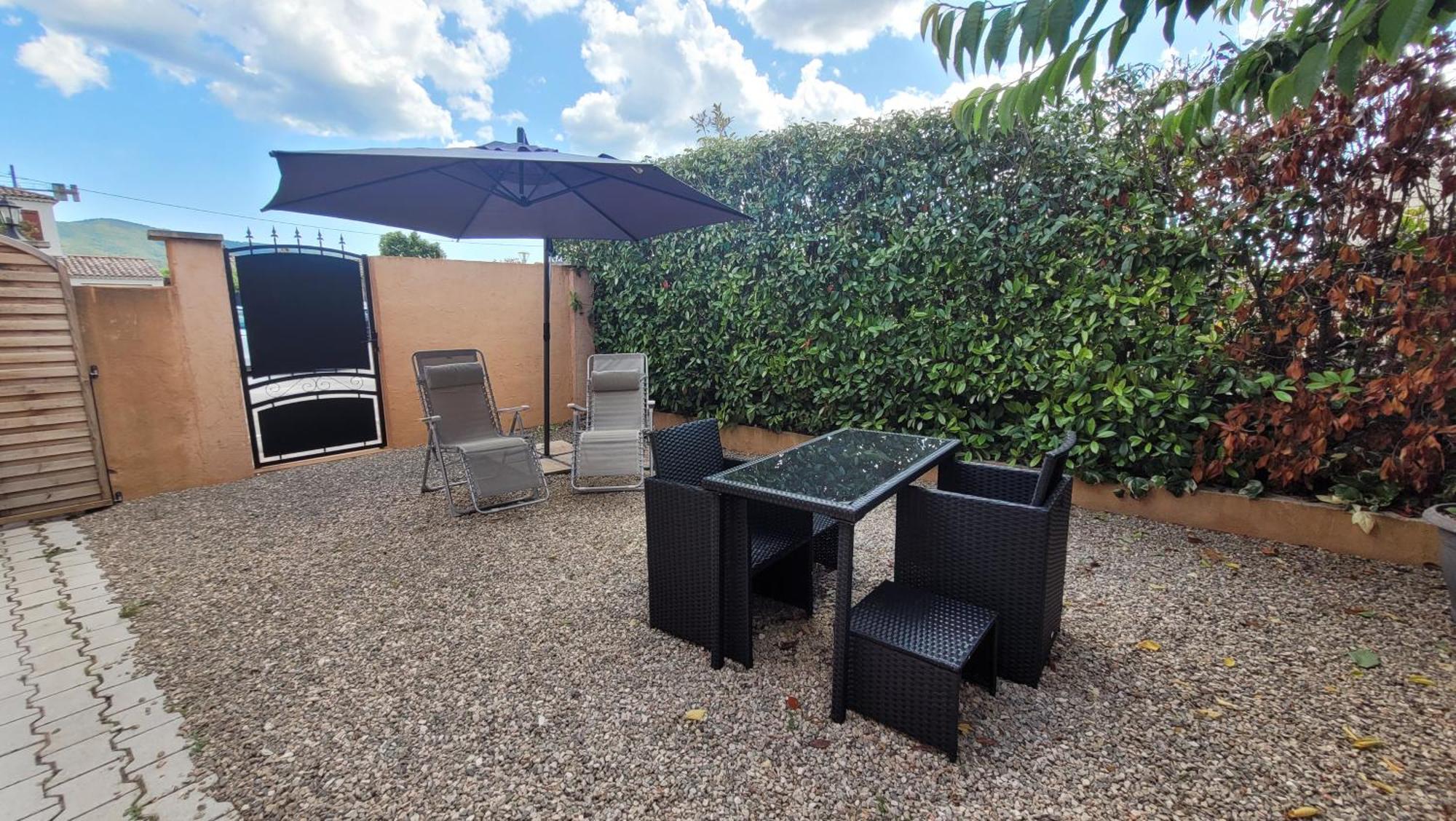 Le Petit Chez Nous Gite Climatise Jardin Pignans Extérieur photo