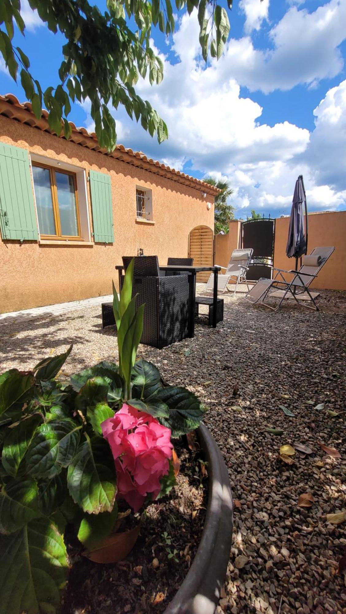 Le Petit Chez Nous Gite Climatise Jardin Pignans Extérieur photo